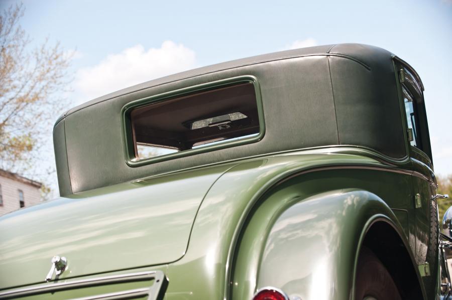 Детали экстерьера Lincoln Model KB Coupe by Judkins (244-B) 1932 года  (фото 35 из 52)
